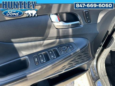 Used 2023 Hyundai Santa Fe Limited image 22
