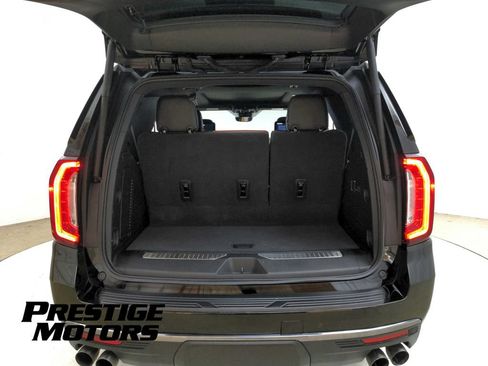 Used 2023 GMC Yukon Denali Ultimate AWD/4WD image 32