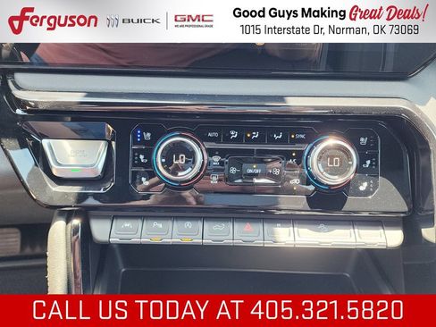 New 2026 GMC Sierra 1500 AT4 w/ AT4 Premium Package AWD/4WD image 29