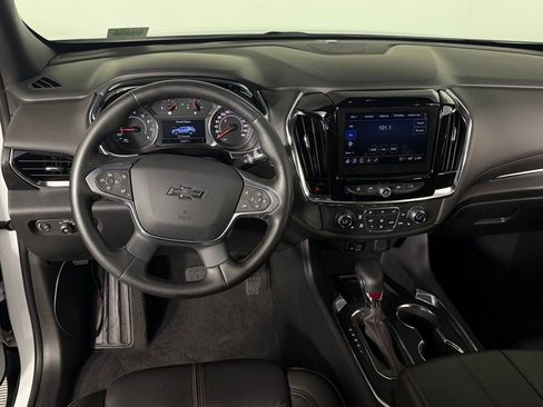 Used 2023 Chevrolet Traverse RS AWD/4WD image 15