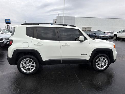 Used 2021 Jeep Renegade Latitude image 2