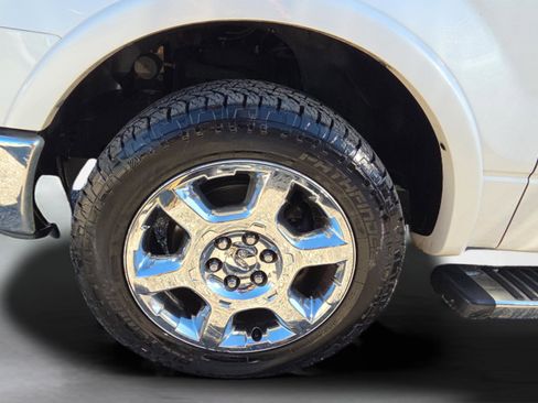 Used 2014 Ford F150 Lariat w/ Equipment Group 502A Luxury image 28