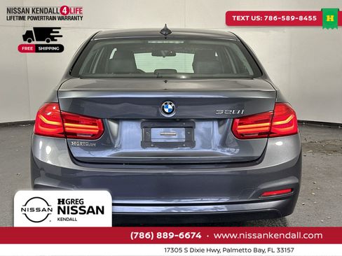 Used 2018 BMW 320i Sedan image 10