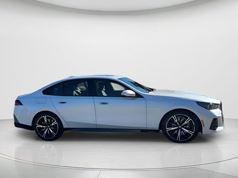 New 2026 BMW 530i w/ M Sport Package image 16