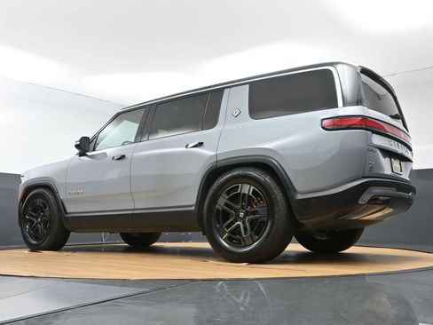 Used 2023 Rivian R1S Adventure AWD/4WD image 52