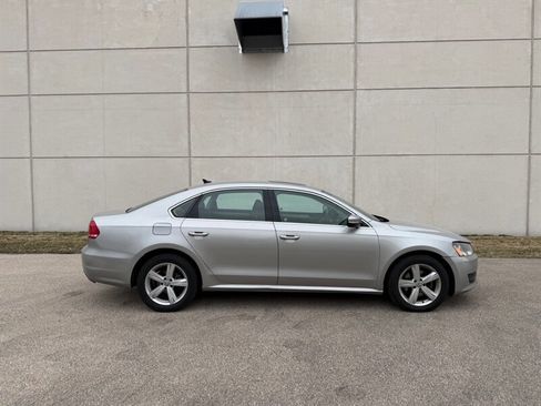 Used 2013 Volkswagen Passat TDI SE image 8