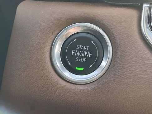 Used 2024 GMC Canyon AT4 w/ Canyon Safety Plus Package image 37