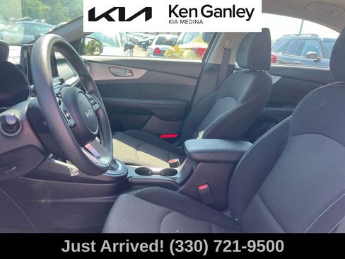 Certified 2024 Kia Forte LXS FWD image 11