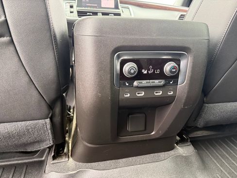 Used 2021 Chevrolet Tahoe High Country AWD/4WD image 28