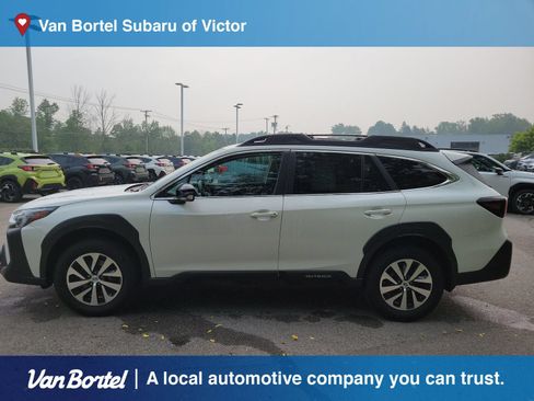 Certified 2023 Subaru Outback Premium AWD/4WD image 2