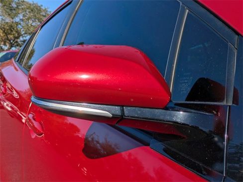 Used 2019 Toyota Prius LE image 12