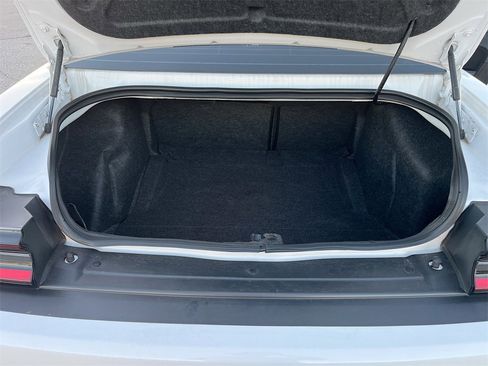 Used 2022 Dodge Challenger R/T Scat Pack w/ Driver Convenience Group image 25