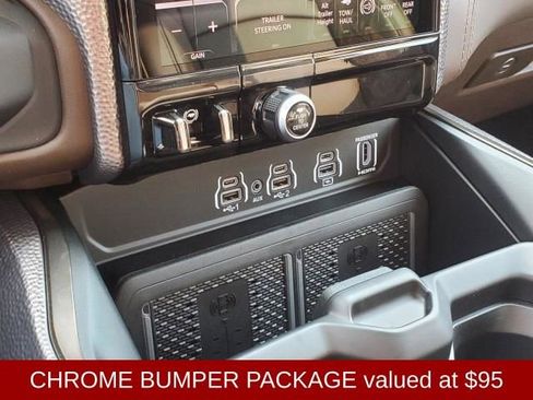 New 2025 RAM 2500 Limited image 16