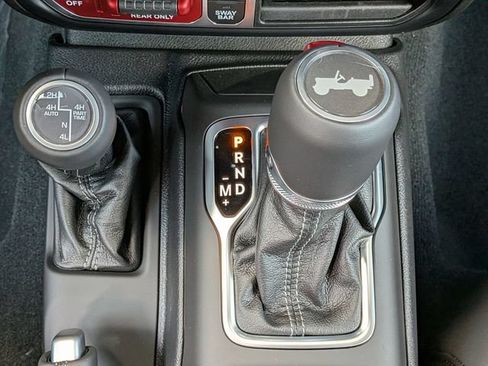 New 2026 Jeep Wrangler Unlimited Rubicon AWD/4WD image 18