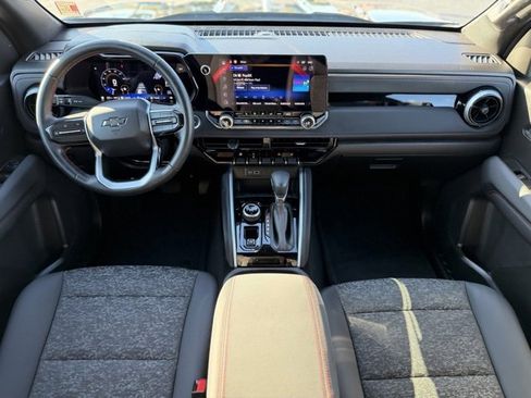 Used 2024 Chevrolet Colorado Z71 w/ Z71 Convenience Package 2 image 22