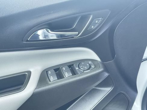 Certified 2024 Chevrolet Equinox LS w/ LS Convenience Package FWD image 22