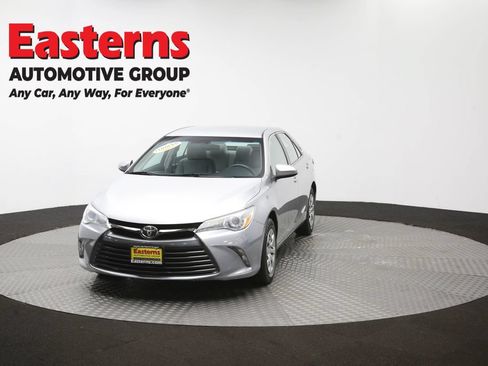 Used 2015 Toyota Camry LE FWD image 52