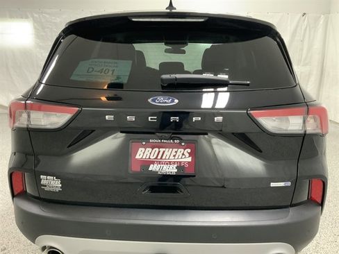 Used 2020 Ford Escape SEL image 7