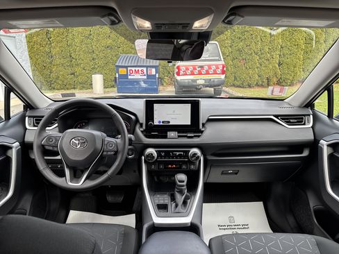 Certified 2025 Toyota RAV4 XLE w/ Convenience Package image 15