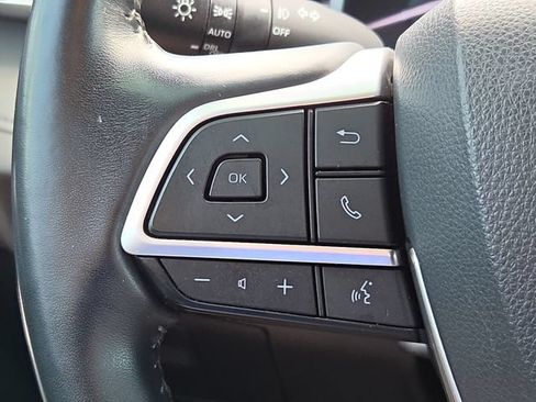 Used 2022 Toyota Highlander XLE FWD image 26