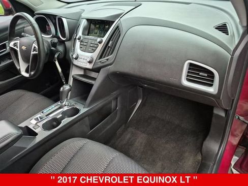 Used 2017 Chevrolet Equinox LT w/ Convenience Package AWD/4WD image 39