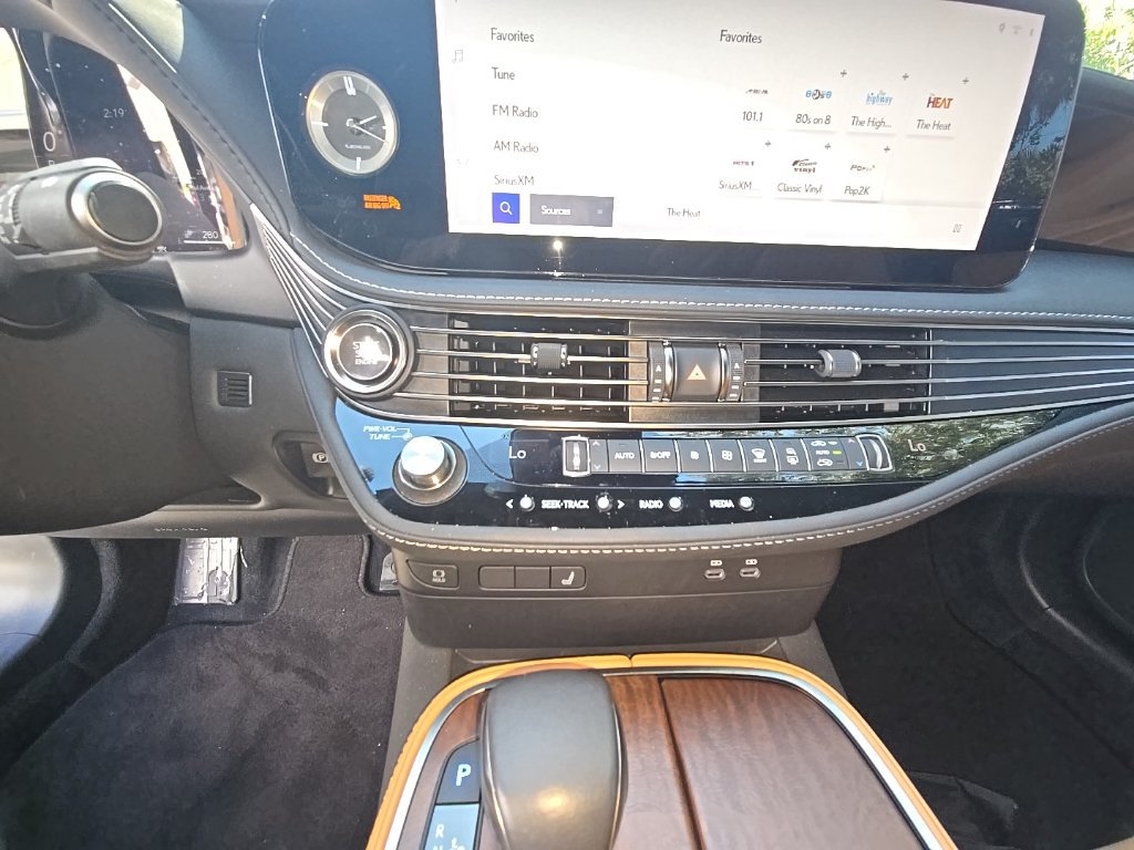 Certified 2024 Lexus LS 500 RWD image 22