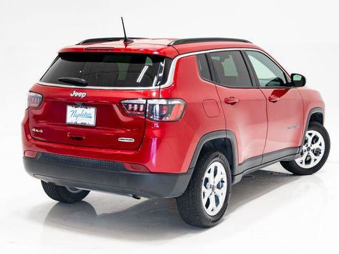 Certified 2025 Jeep Compass Latitude AWD/4WD image 36