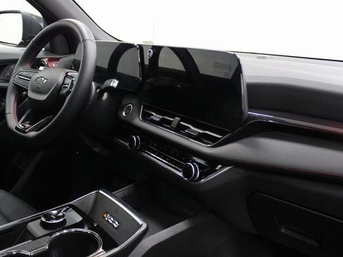 Used 2025 Chevrolet Equinox RS w/ Safety and Technology Package image 33