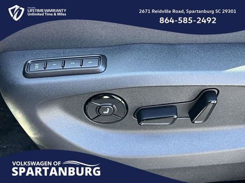 New 2026 Volkswagen Tiguan SEL R-Line image 17