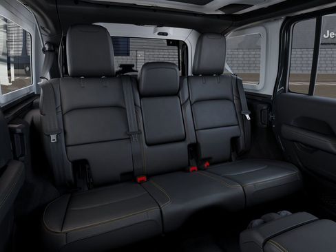 New 2026 Jeep Wrangler Unlimited Sahara AWD/4WD image 16