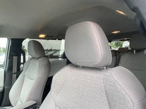 Used 2025 Toyota Sienna LE FWD image 20