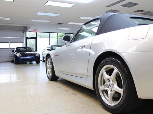 Used 2002 Honda S2000 image 22