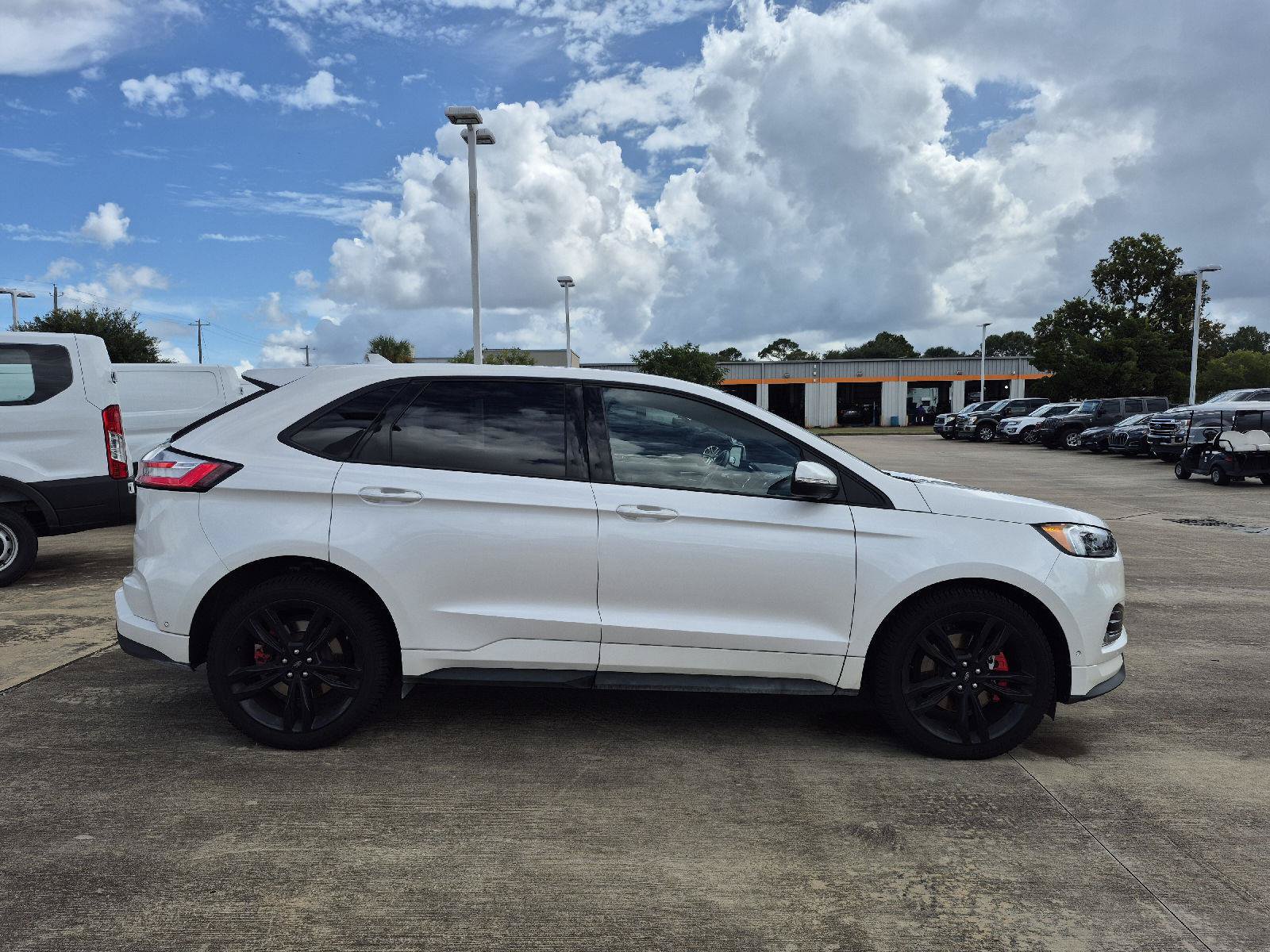 Used 2019 Ford Edge ST w/ Equipment Group 401A AWD/4WD image 17