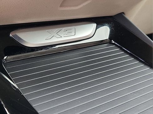 Used 2021 BMW X3 xDrive30e w/ Convenience Package image 28