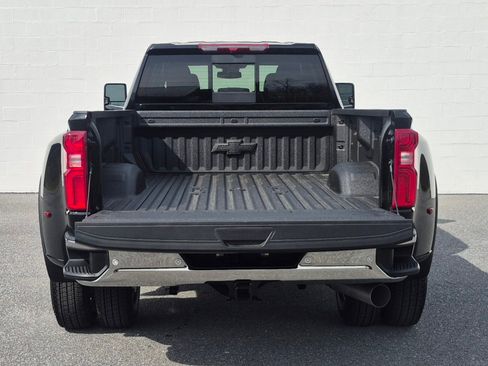New 2026 Chevrolet Silverado 3500 LTZ w/ LTZ Plus Package AWD/4WD image 17