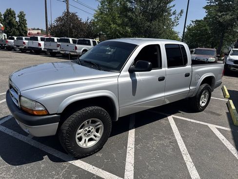 Used 2004 Dodge Dakota Sport w/ PWR Convenience Group AWD/4WD image 2