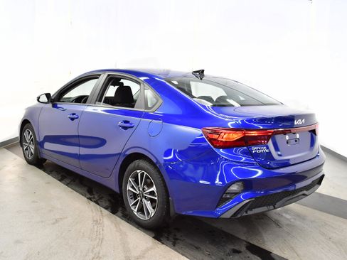 Used 2023 Kia Forte LXS w/ LXS Technology Package image 6