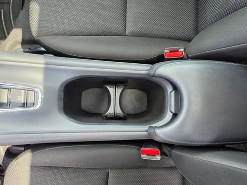 Used 2017 Honda HR-V EX image 24
