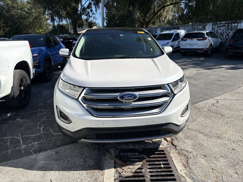 Used 2017 Ford Edge Titanium w/ Equipment Group 302A AWD/4WD image 2