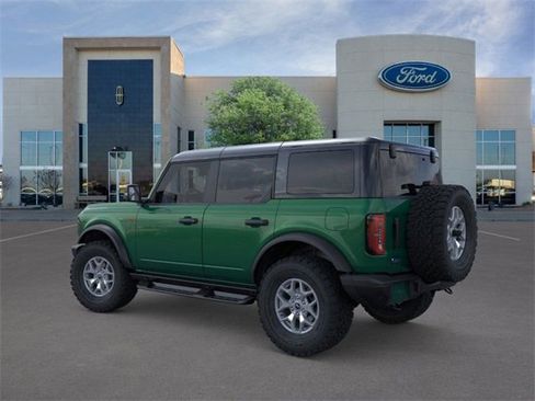 New 2025 Ford Bronco Badlands image 4