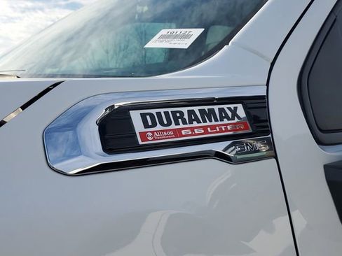 Used 2023 GMC Sierra 3500 Pro w/ Convenience Package image 4