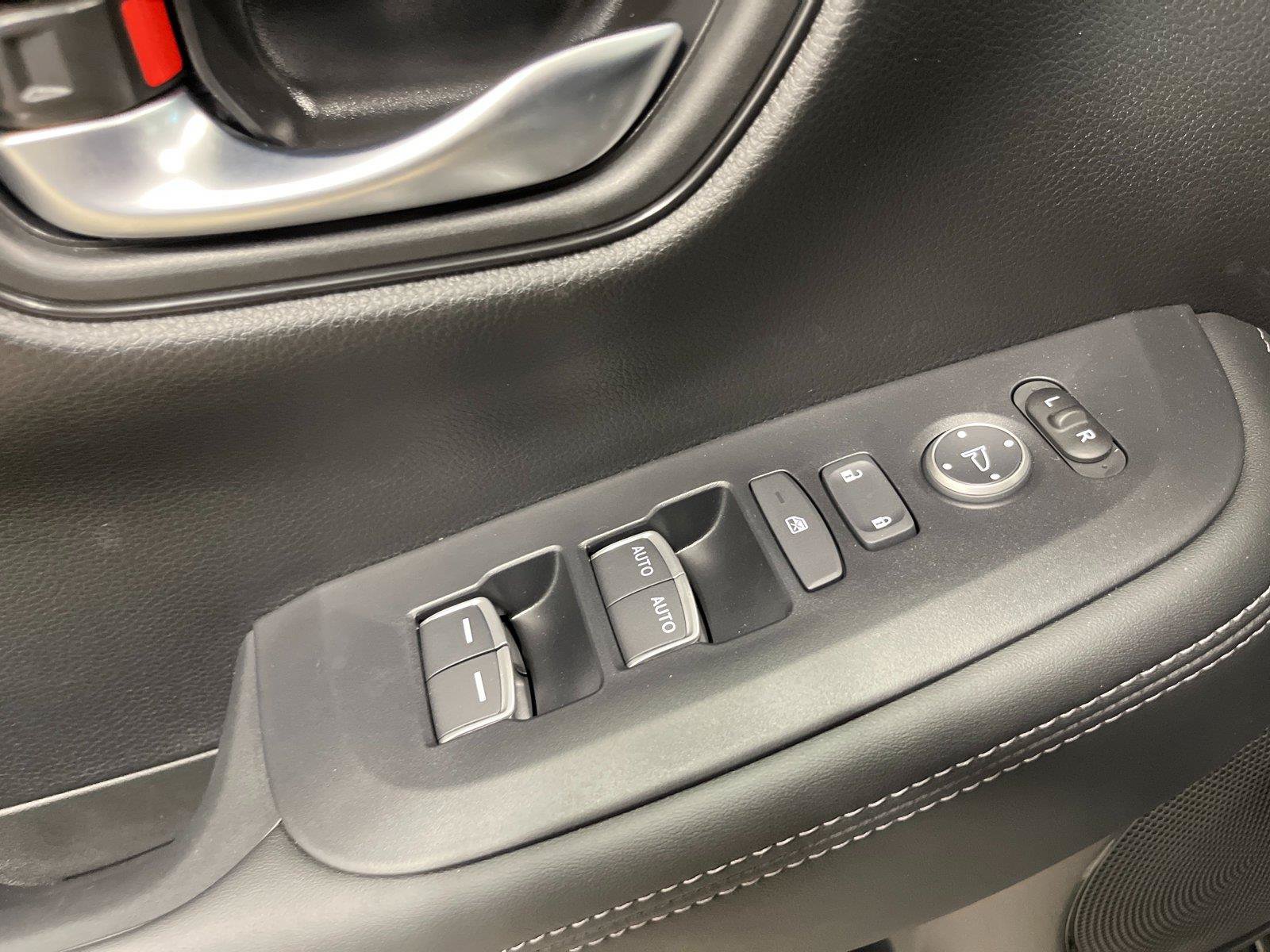 New 2027 Honda HR-V EX-L image 13