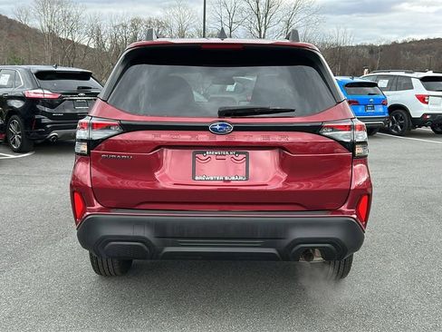 Certified 2025 Subaru Forester Premium image 7