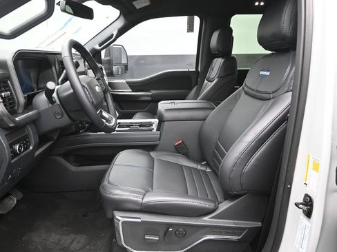 New 2026 Ford F350 Platinum w/ FX4 Off-Road Package AWD/4WD image 18