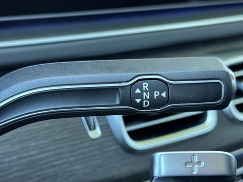 New 2026 Mercedes-Benz GLS 450 4MATIC image 23