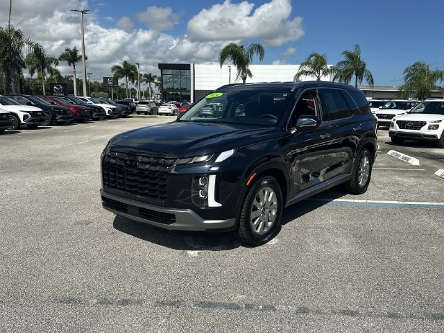 Certified 2024 Hyundai Palisade SEL FWD image 2