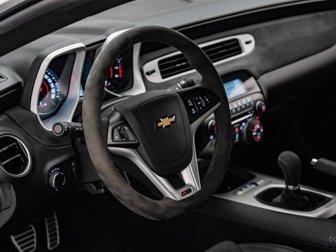 Used 2015 Chevrolet Camaro Z/28 image 40