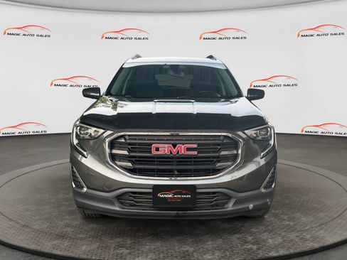 Used 2018 GMC Terrain SLE w/ Driver Convenience Package AWD/4WD image 3