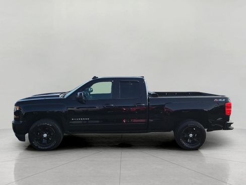Used 2017 Chevrolet Silverado 1500 LT w/ All Star Edition AWD/4WD image 5