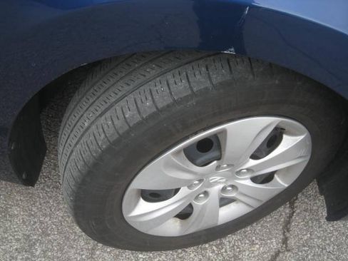 Used 2016 Hyundai Elantra SE FWD image 26